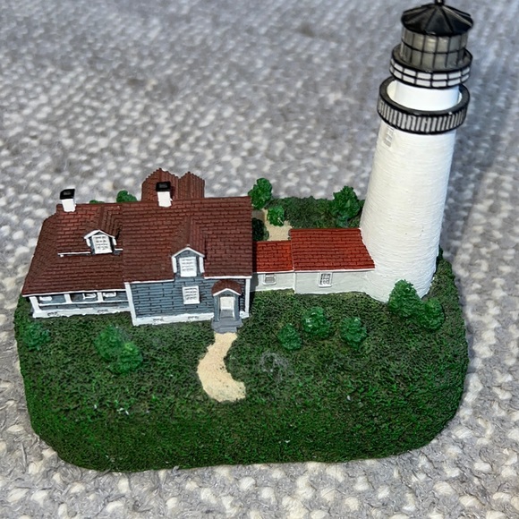 Cape Cod MA lighthouse - Picture 3 of 4